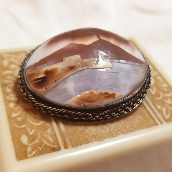 VTG SHELL CAMEO Mountains City Water Boat Scenery Pendant Brooch - Picture 2 of 7